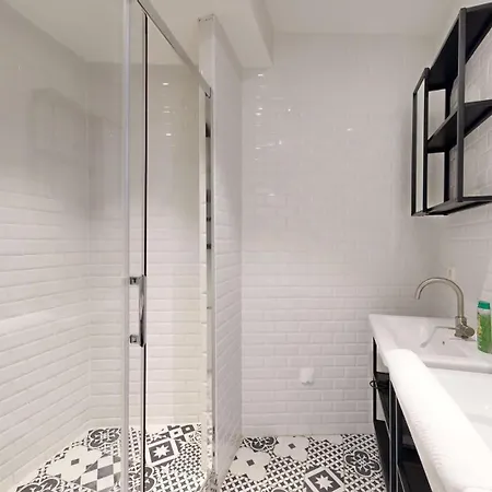 205-suite Valmy